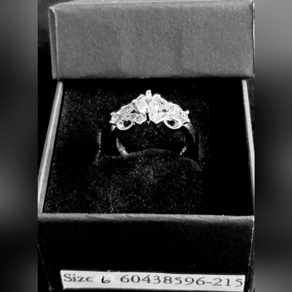 New .925 Sterling Silver  1.0 CT. LUXURY DIAMONIQUE RING
